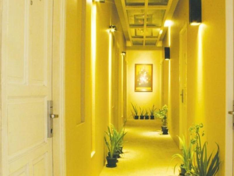 Magnolia Hotel Jakarta Exterior photo